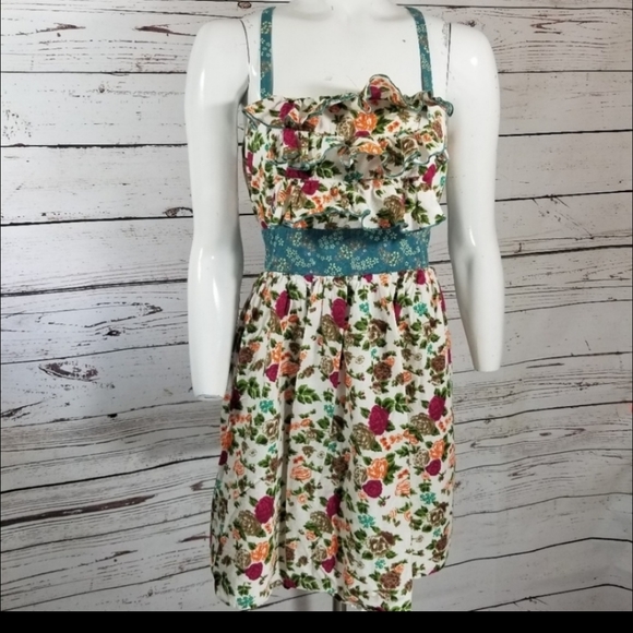 Fire Los Angeles Dresses & Skirts - DRESS Cottage Prairie Core floral Spaghetti Strap criss cross Size Small